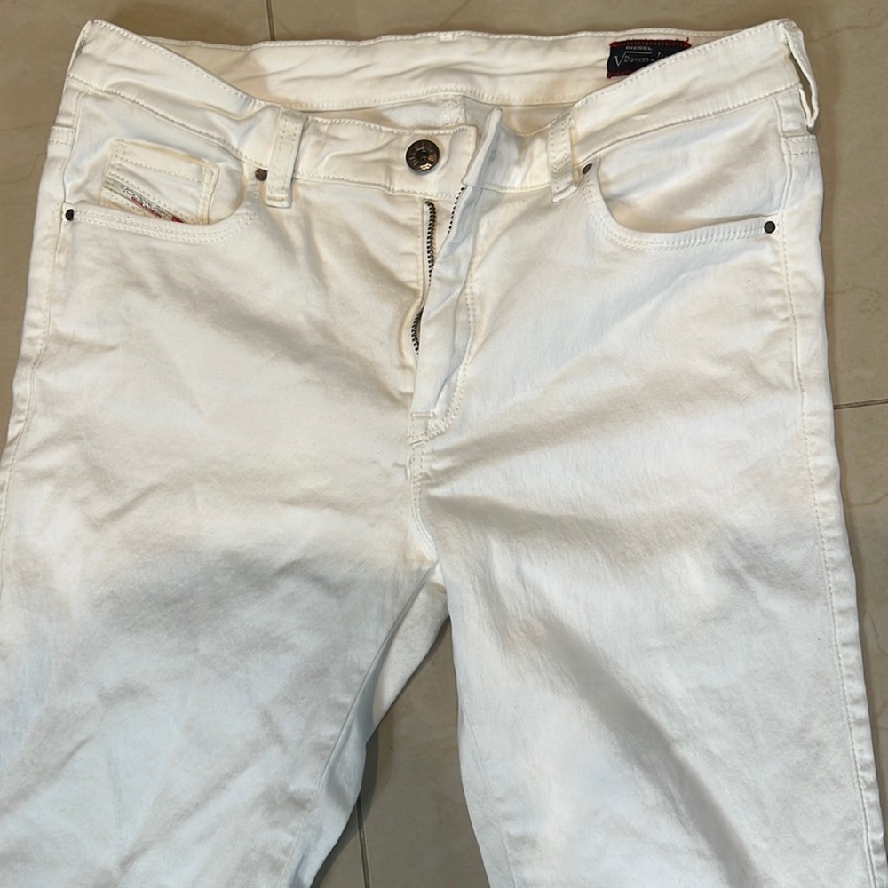 NWOT Diesel white jeans